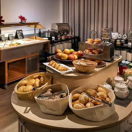 Готель Western Achim