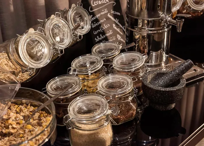 Western Achim Hotel 3*